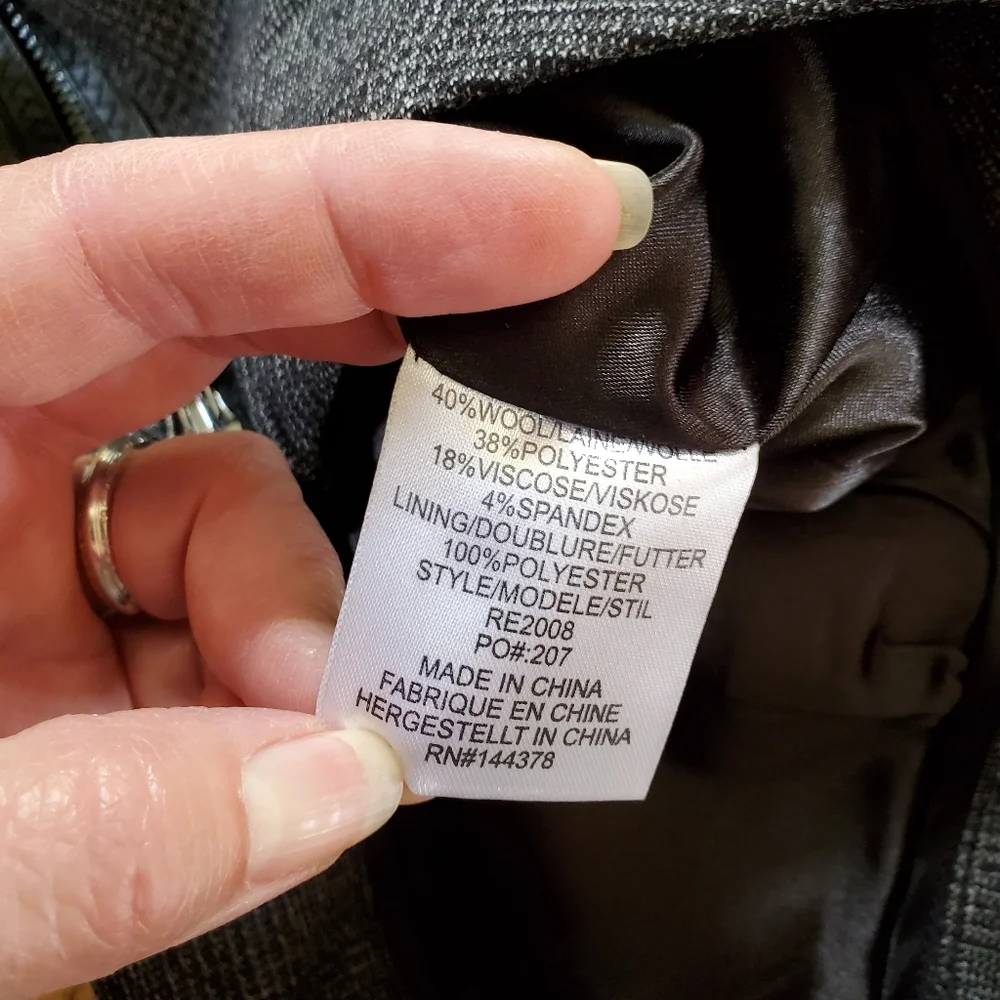 Rekucci collection skirt with leather details size 6. - Picture 8 of 8